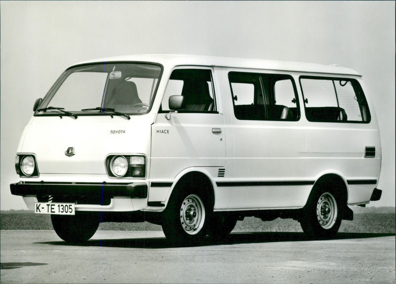 Toyota Hi-Ace Wagon - Vintage Photograph