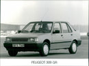 PEUGEOT 309 GL PROFILE. - Vintage Photograph