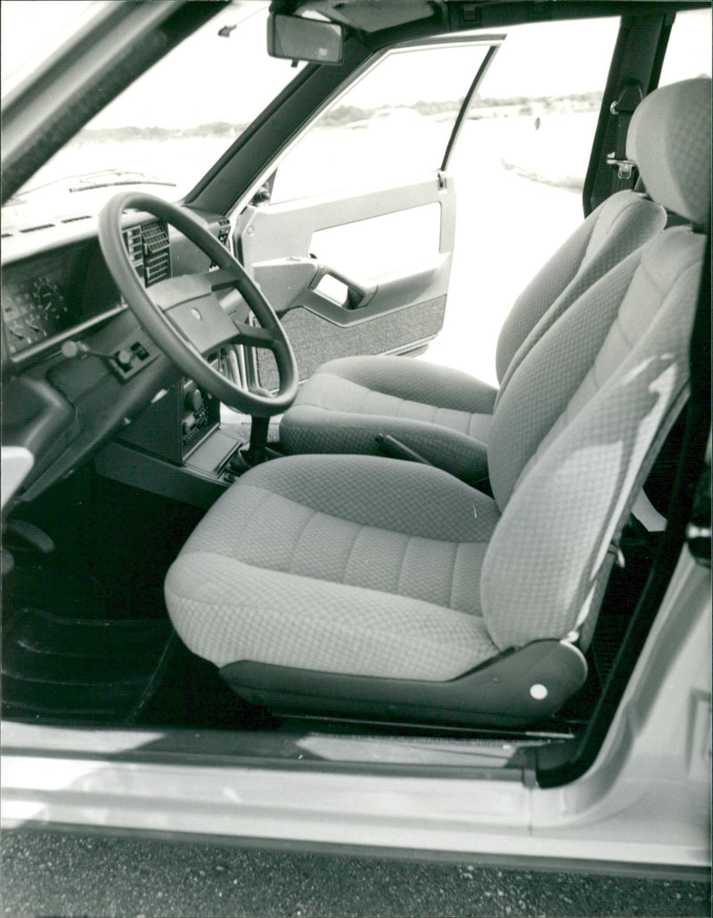 Lancia Prisma 1600 - Vintage Photograph