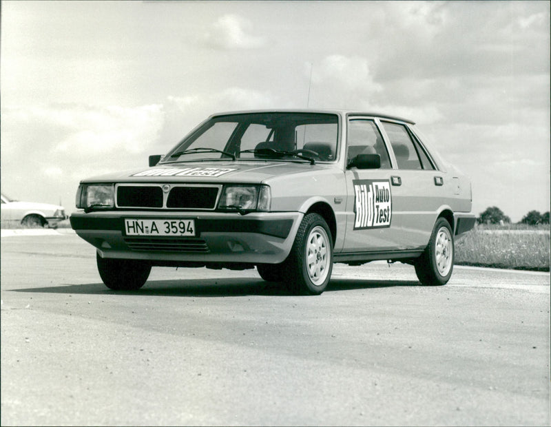 Lancia Prisma 1600 - Vintage Photograph