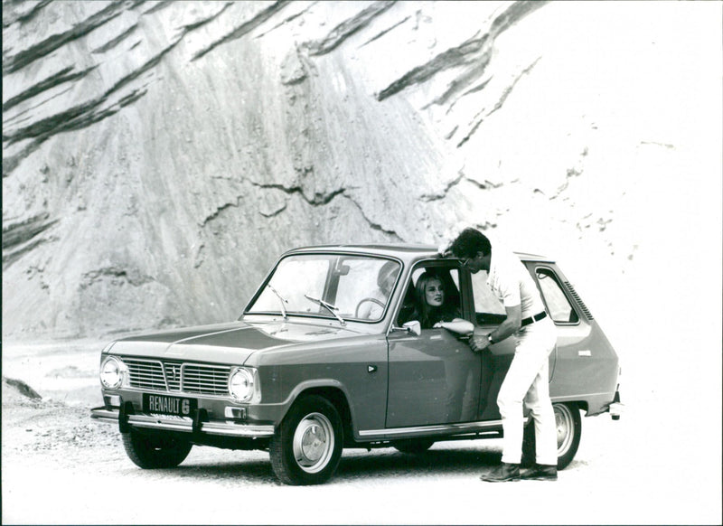 Renault 6 - Vintage Photograph