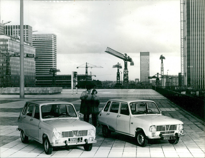 Renault 6 - Vintage Photograph