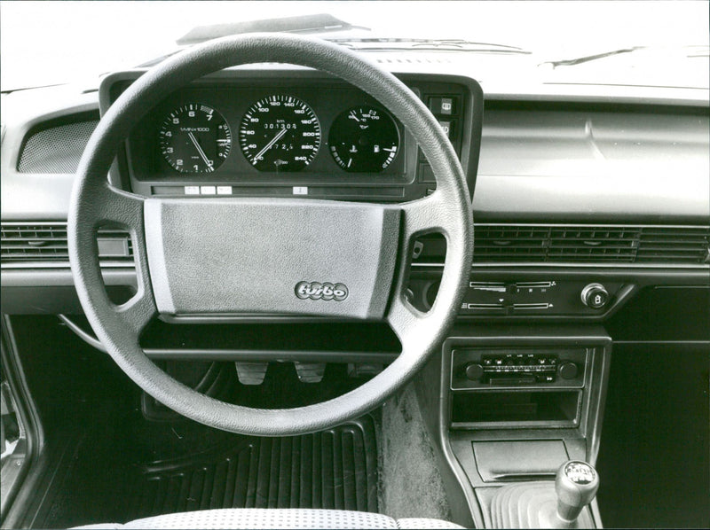 Audi 200 - Vintage Photograph