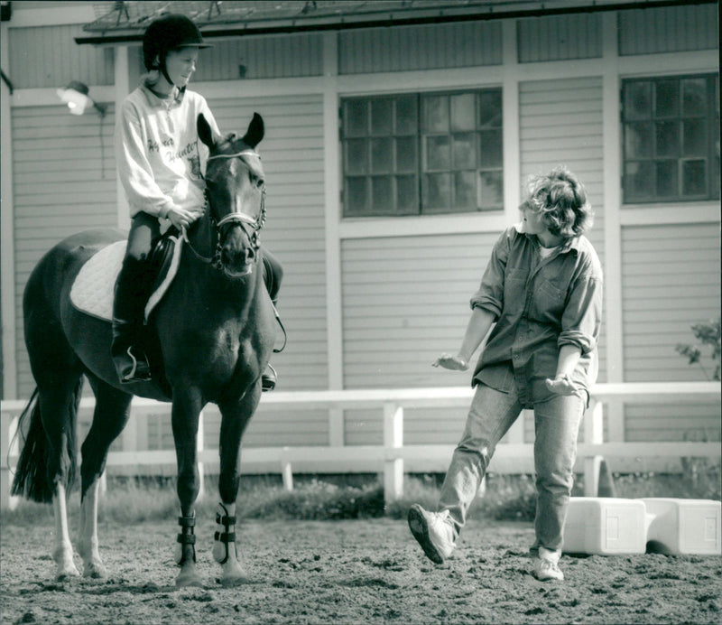 Maria Gretzer trains a girl - Vintage Photograph