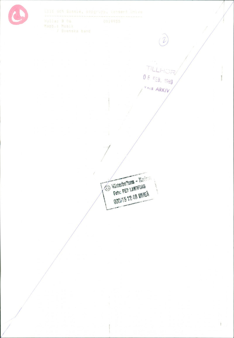 Lili and Susie, concert Universe - Vintage Photograph