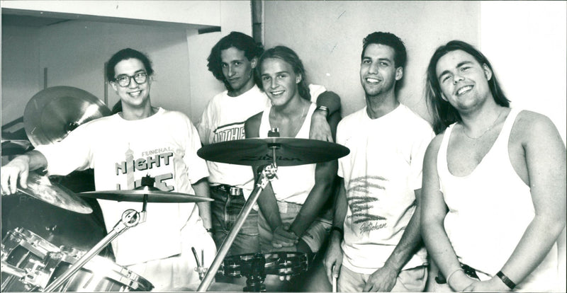 1988 GROUPS MUSIC BAND PER SEX ERIC RESTED AVAILABLE VKS ADITY SALOMONSSON HOGLU - Vintage Photograph