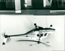 1986 MODEL RADIO HALICOPTER BUNDROPON FOOT CIC REMOVEDYE OLLYA UME ROTH - Vintage Photograph