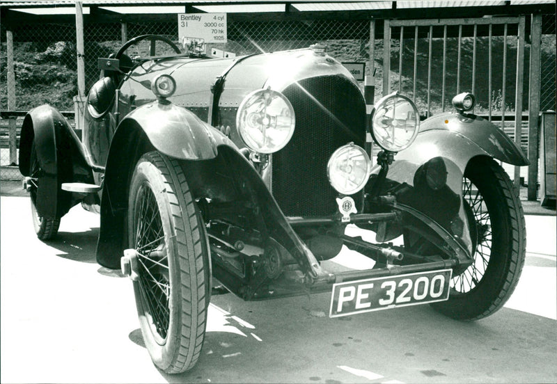 Bentley 1925 - Vintage Photograph