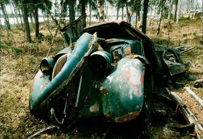 Scrap car - Vintage Photograph