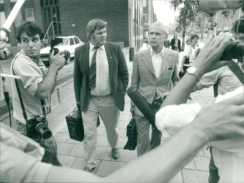 1988 TULAN AER THOMS ARCHIVE TABSSON MURDER LAWYERS BENGT IETEI SVENSSONS AVAILAB - Vintage Photograph