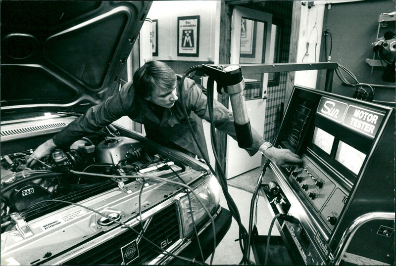 Åke Hammeryd test station - Vintage Photograph