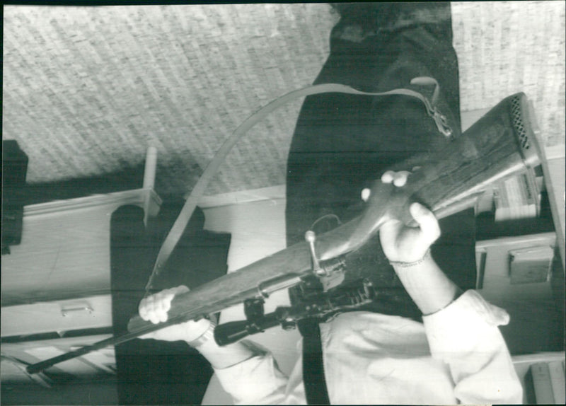 1988 TRIPLE WOMAN SHELF FREE ARCHIVE JUHA MURDER AMSEL TRIAL ANGRY MAPPI AWARD - Vintage Photograph