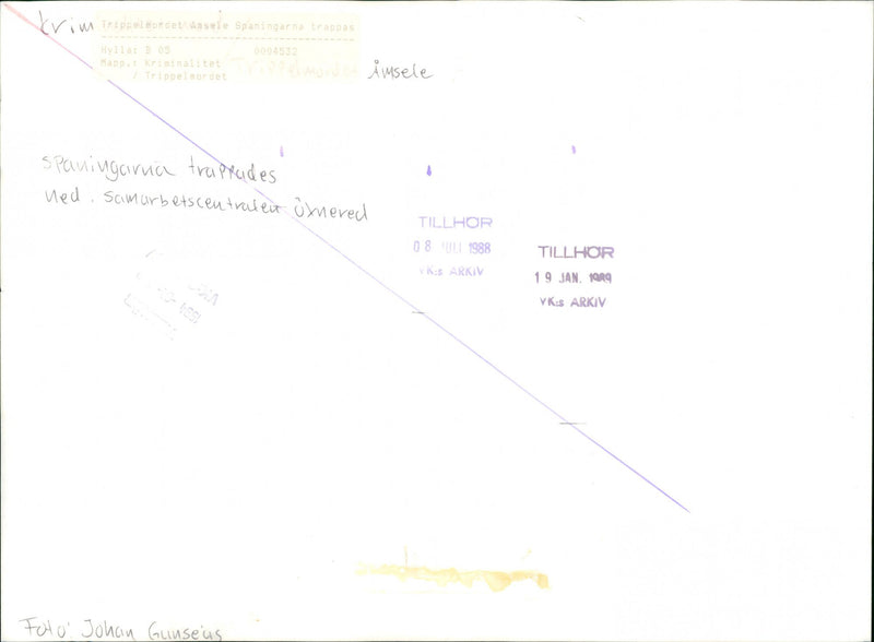 1988 TRIPLE SIGHTINGS JIRNA CENTER MURDER GANSEUS STAIRWAYSI ELMUNDE APPLE TABLE - Vintage Photograph