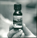 1992 ANIMALS INSECTIONS SHELF OIL REPELLENT INSECTS ARCHIVE PER MOSQUITO UMEA WILM - Vintage Photograph