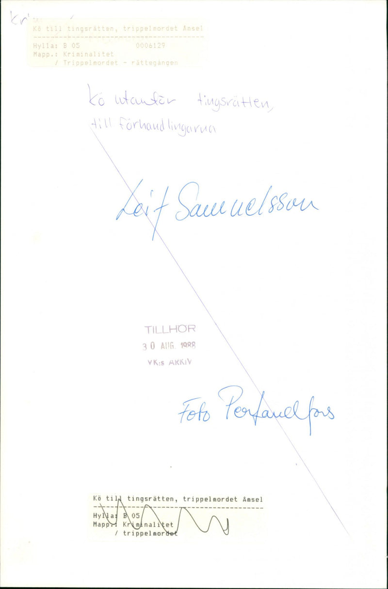 1989 TRIPLE COW MURDER DISTRICT COURT WITHOUT NEGOTIATION ARCHIVE ANSEL INTERROGATION - Vintage Photograph