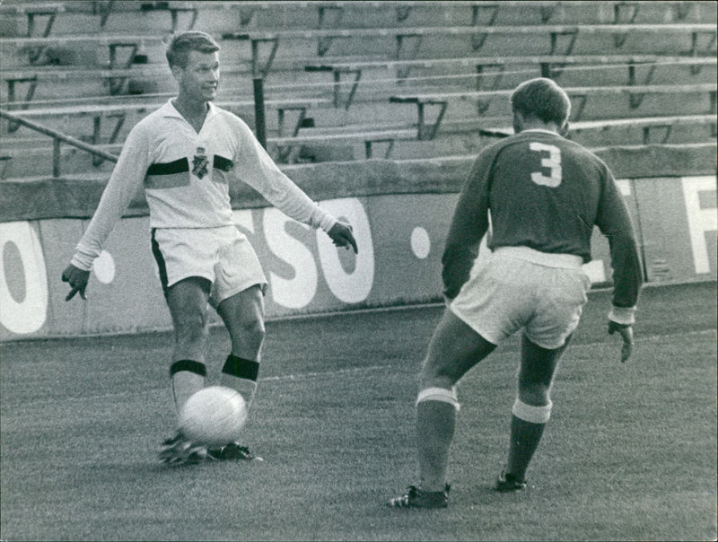 Fotbollsspelaren Kurt "Kurre" Andersson för AIK - Vintage Photograph