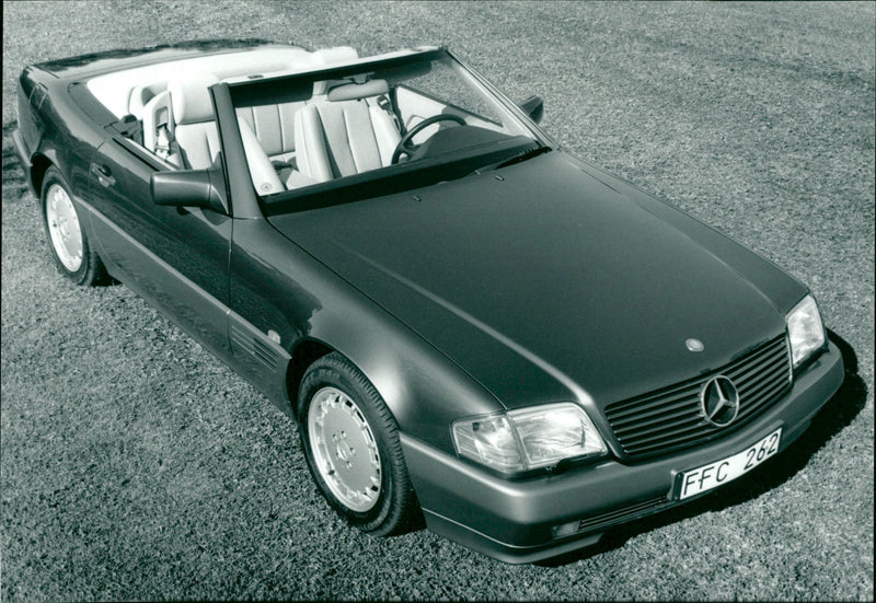 Mercedes 500 SL - Vintage Photograph