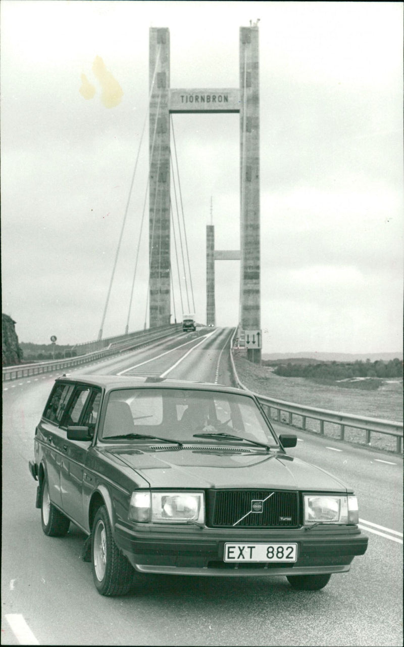 Volvo 240 Combi Turbo - Vintage Photograph