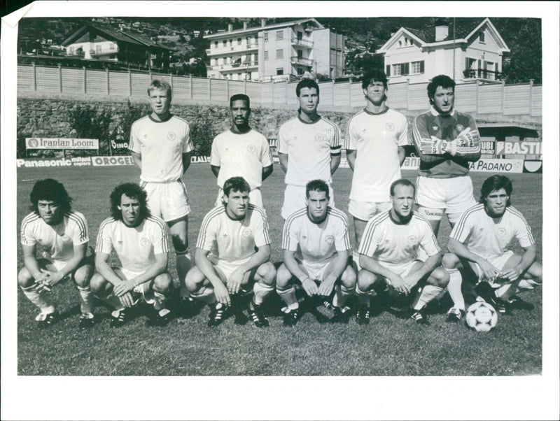 USA National Soccer Team - Vintage Photograph