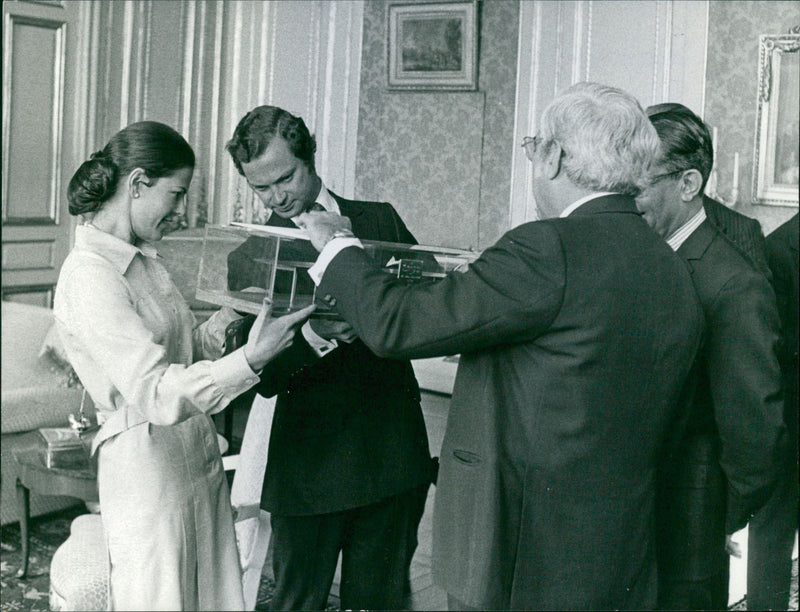 Carl XVI Gustaf & Silvia Wedding and wedding gifts - Vintage Photograph