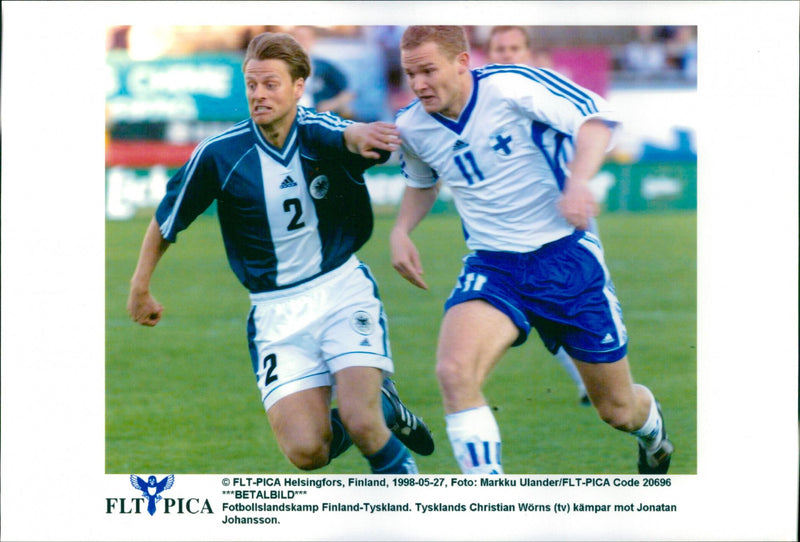 Finland - Tyskland. Tysklands Christian Wörns kämpar mot Jonatan Johansson - Vintage Photograph