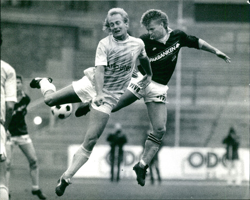 Fotboll: SM-finalen 1986 Malmö FF - AIK. AIK vann med 1-0 - Vintage Photograph