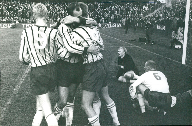 Djurgårdens IF tar hem segern i Allsvenskan 1966 - Vintage Photograph