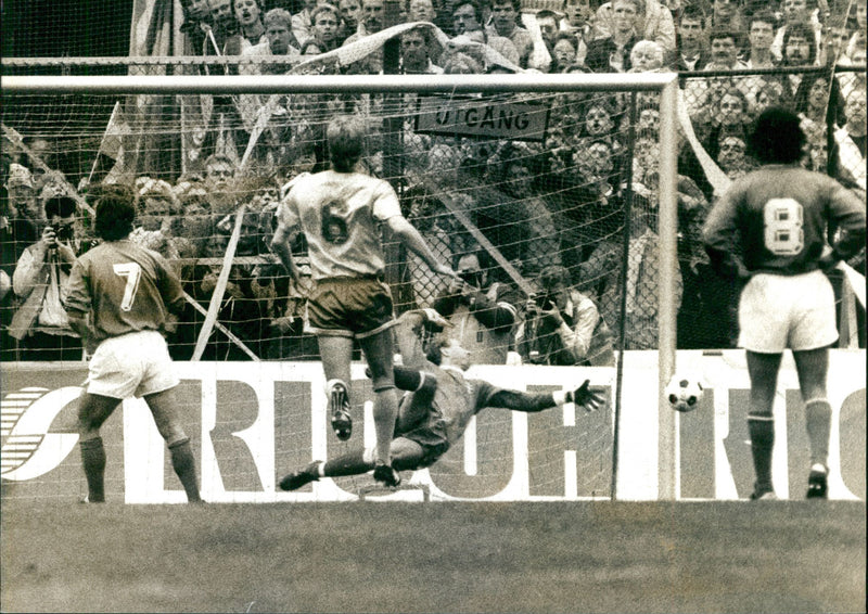 European Championship qualifier Sweden-Italy. Thomas Ravelli saves the penalty shot by Roberto Mancini. Ulf Eriksson rejoices - Vintage Photograph