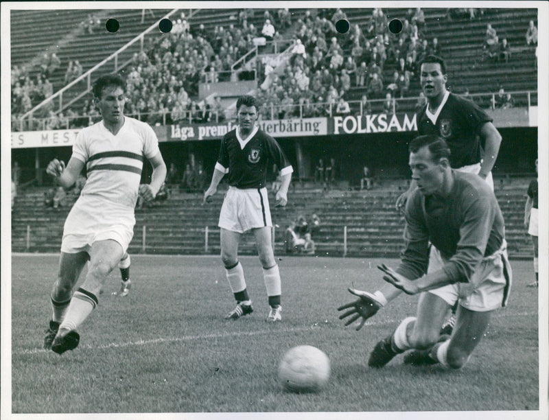 Fotbolls VM Wales möter Ungern - Vintage Photograph