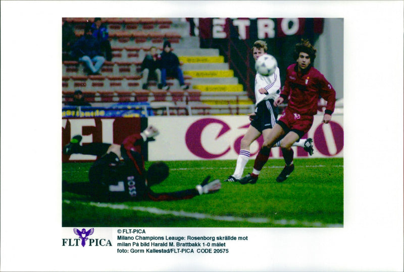 Milano Chapions Leauge. Rosenborg rattled towards the mile. - Vintage Photograph