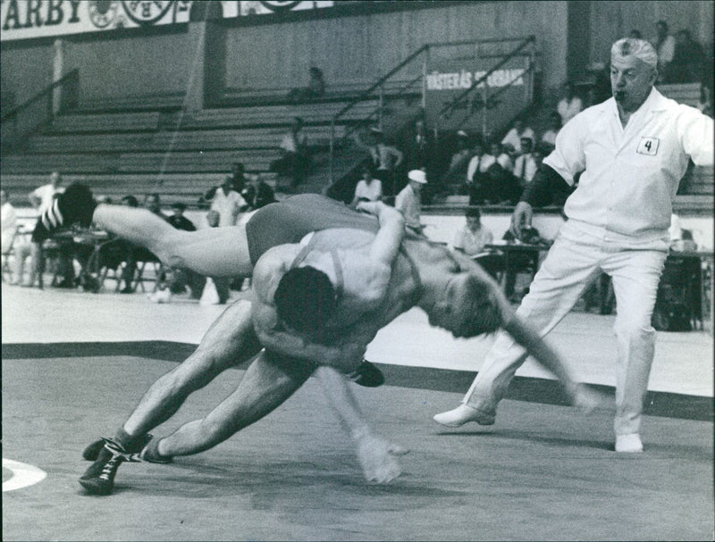 Daniel Robin throws Jan Kårström. The match ended in a draw. - Vintage Photograph