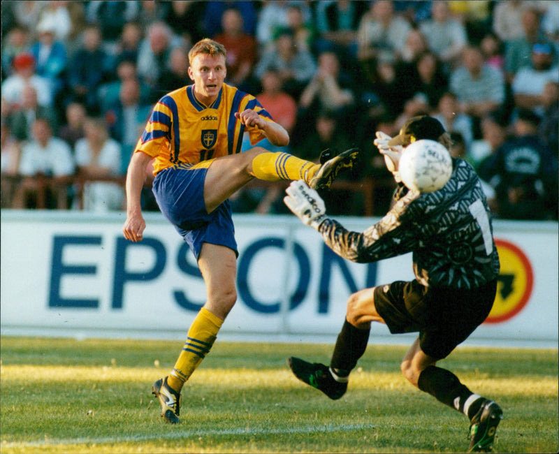 Football: Kennet Andersson - Vintage Photograph