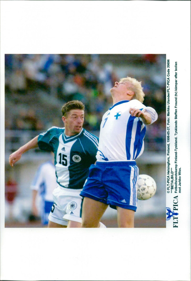 Fotboll: Finland - Tyskland. Steffen Freund och Jarkko Wiss - Vintage Photograph