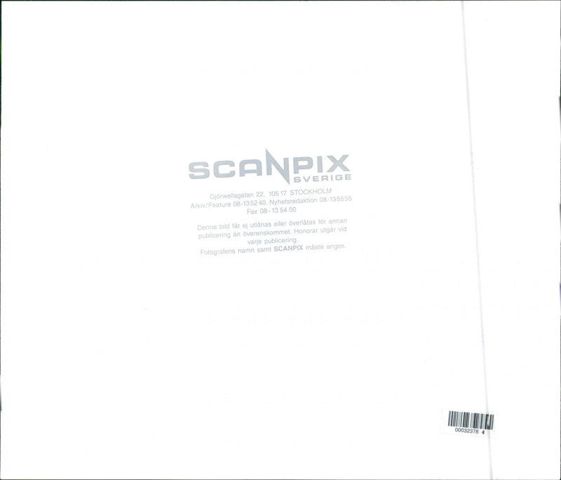 Scandiacupen på Ullevi. Joakim Pesson i MFF i duell med en AIK: are - Vintage Photograph