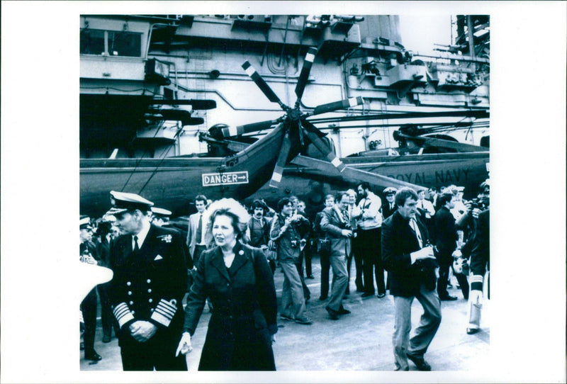 K.R.I.S Falklandskriget - Vintage Photograph