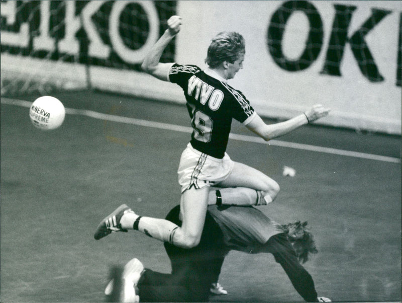 Football: Hallsvenskan 1983 - Vintage Photograph