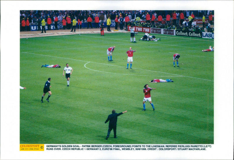 Patrik Berger scores - Vintage Photograph