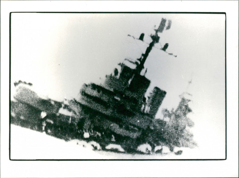 K.R.I.S Falklandskriget - Vintage Photograph