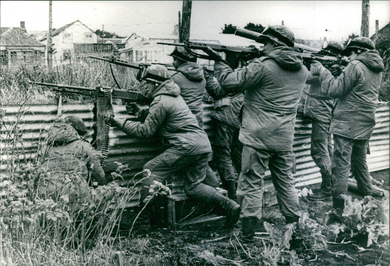 K.R.I.S Falklandskriget - Vintage Photograph