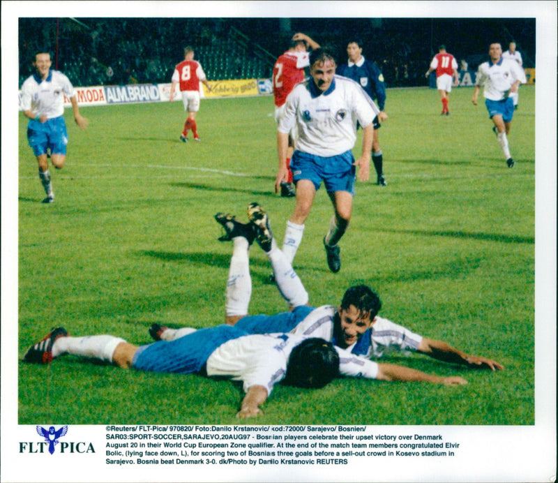 European Championship qualifier 1997. Bosnia-Denmark 3-0. Elvir Bolic (landscape), congratulations for two of the goals - Vintage Photograph