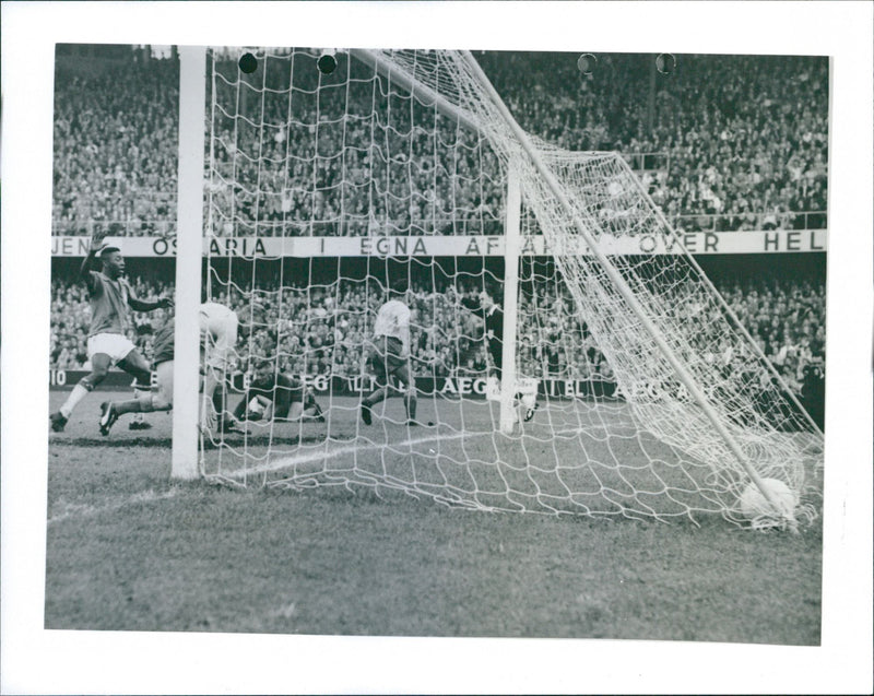 World Cup Sweden - Brazil. Pelé has scored his fourth goal - Vintage Photograph