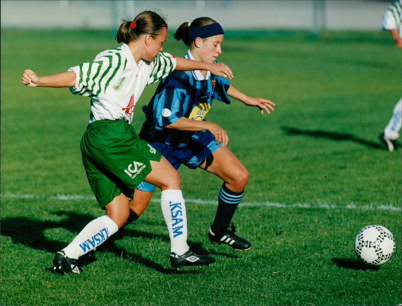 Damfotboll: Djurgården-Hammarby - Vintage Photograph