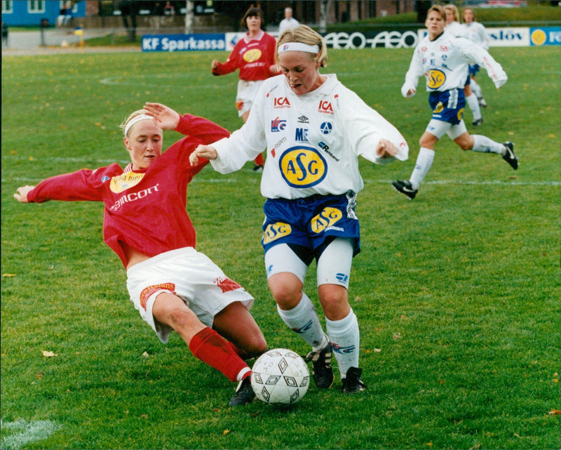 Älvsjö - Landvetter IF, damfotboll - Vintage Photograph