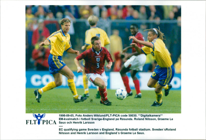 European qualifying match in soccer Sweden-England at Råsunda. Roland Nilsson, Graeme Le Saux and Henrik Larsson - Vintage Photograph