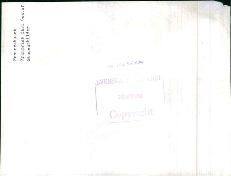 Kronprins Carl Gustaf samspråkar med en kvinna på studenter - Vintage Photograph