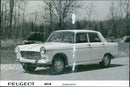 Peugeot 404 Limousine - Vintage Photograph