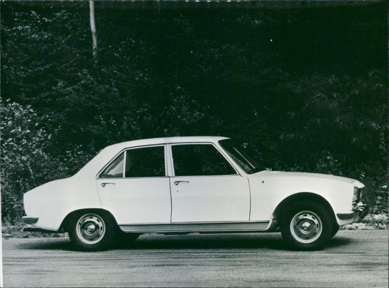 Peugeot 504 Berlina 1968 - Vintage Photograph