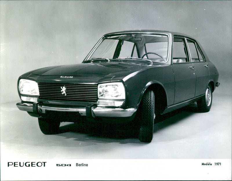 Peugeot 504 Berline 1971 - Vintage Photograph