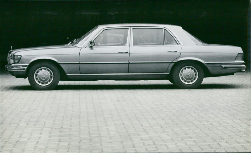 Mercedes Benz  450 SEL - Vintage Photograph