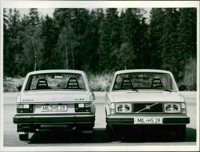 Volvo 244 GL - Vintage Photograph